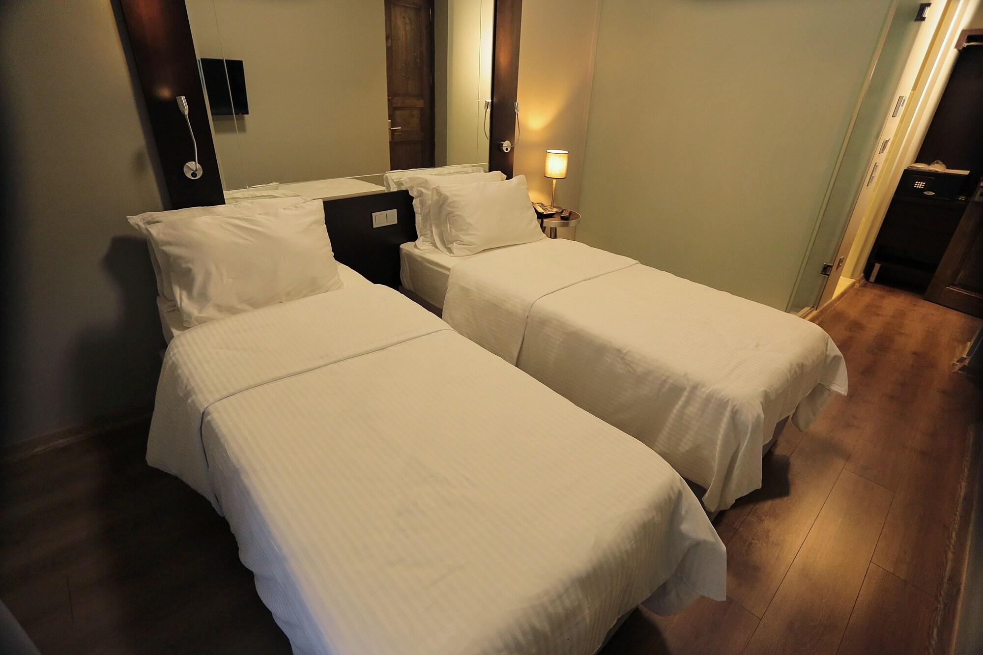 Ferman Pera Hotel Isztambul Kültér fotó